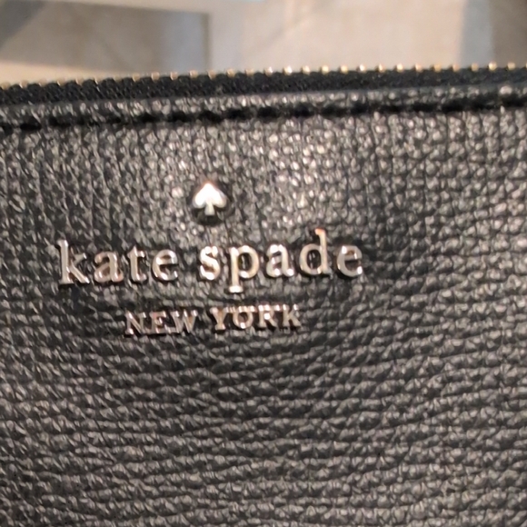 Kate Spade Black Leather Zip Card Holder - Picture 2 of 6